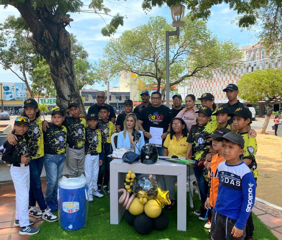 Donamos material deportivo para escuela de béisbol menor del Zulia
                      23 de Septiembre 2023.