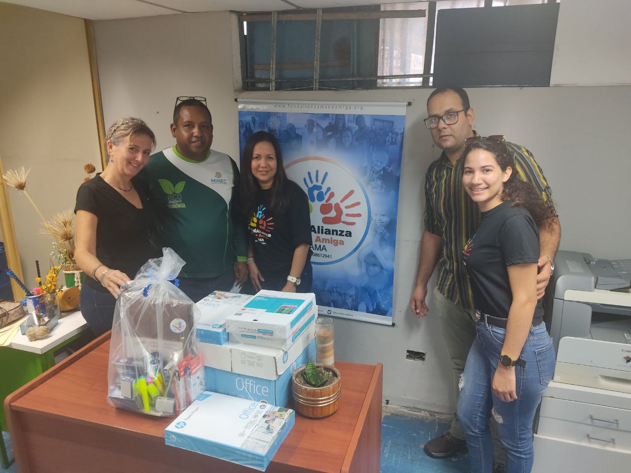 Realizamos donación para la Gestión Integral de la basura
                24 de Agosto 2023.